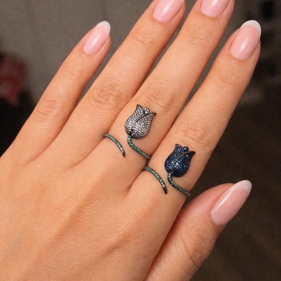 Rose Rings - Picture 1 of 1